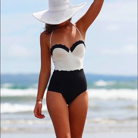 🏆2XHP🆕Classic Sweetheart Swim - Picture 2 of 5